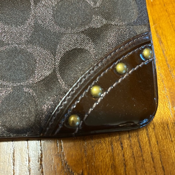 Coach Signature C Elegant Brown Wristlet with Gold Studs EUC! - Picture 6 of 12